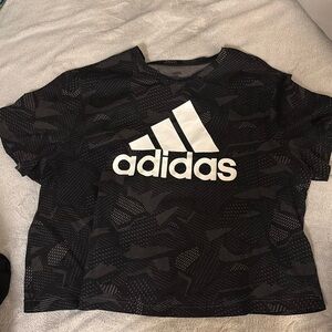 Adidas cropped tee XL